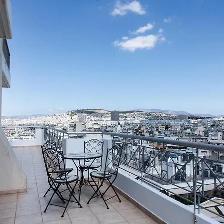 Penthouse With Fabulous Views Zografou Apartment *